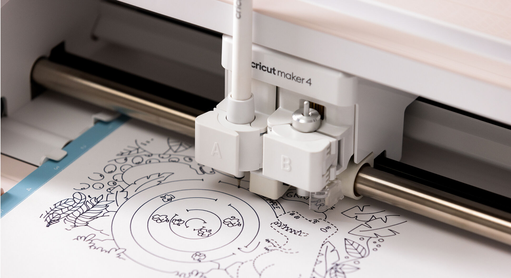 Plotter de Corte Cricut Maker 4 Salvia USB y Bluetooth