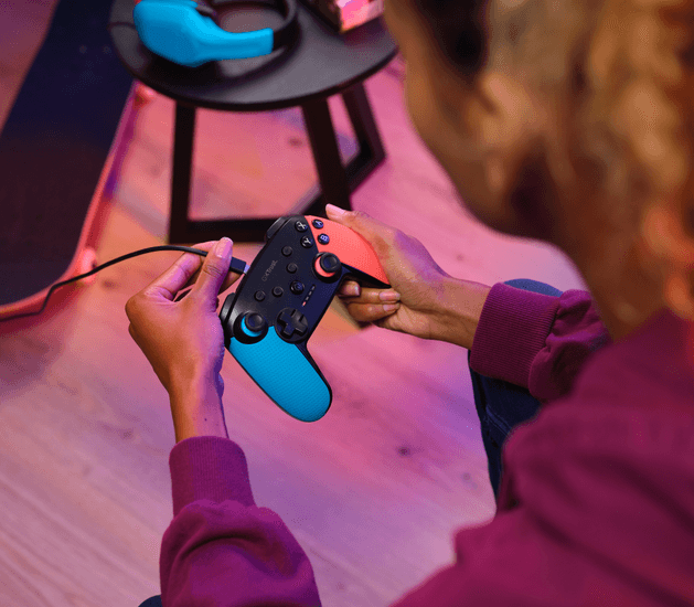 Joystick GAMING TRUST 25427 GXT1246B MUTA BT SWITCH BLUE&RED