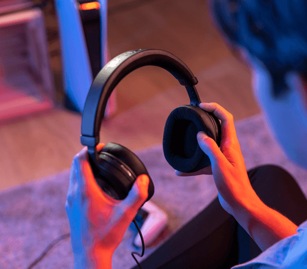 Auriculares GAMING TRUST 24715 GXT498 FORTA PS5 Negro