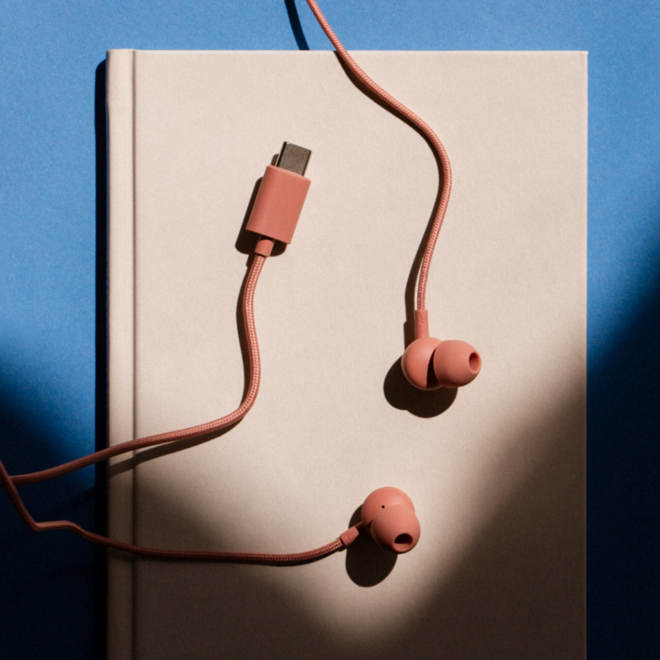 Auriculares cableados SUDIO V3 USB-C Rosa con microfono