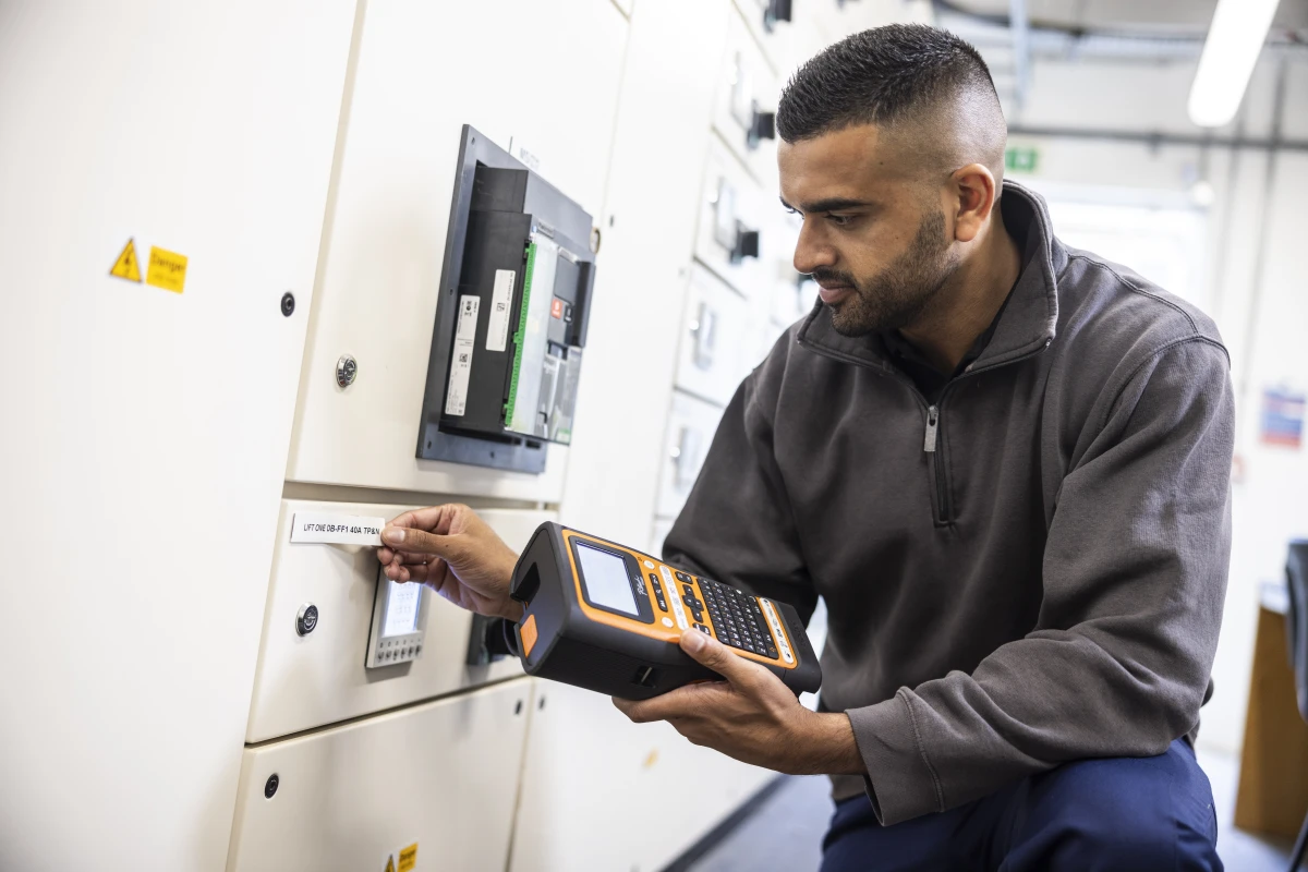 ROTULADOR INDUSTRIAL PORTATIL PTOUCH