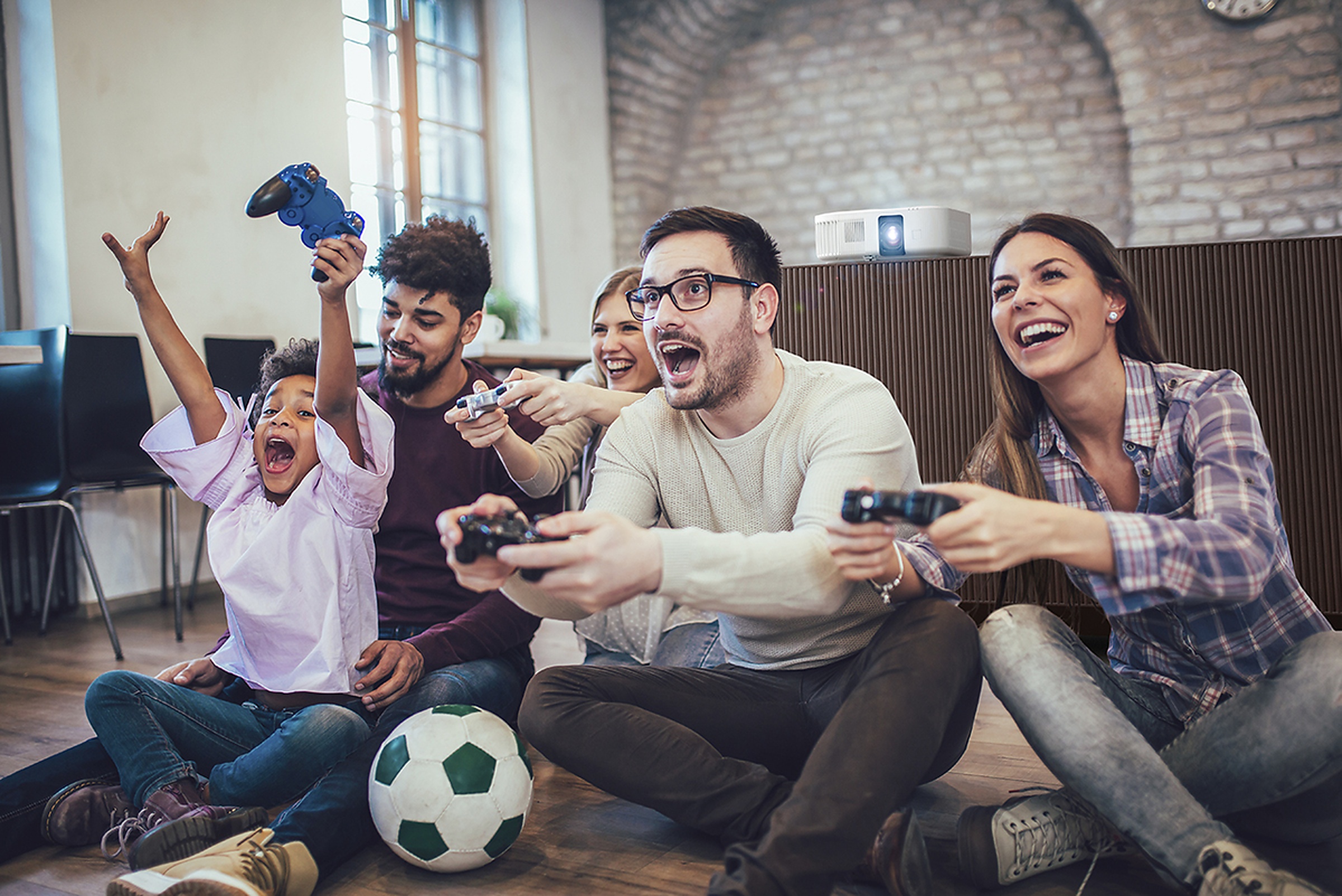 Proyector Epson Home Cinema 2300 4K PRO-UHD Gaming 2800 Lum